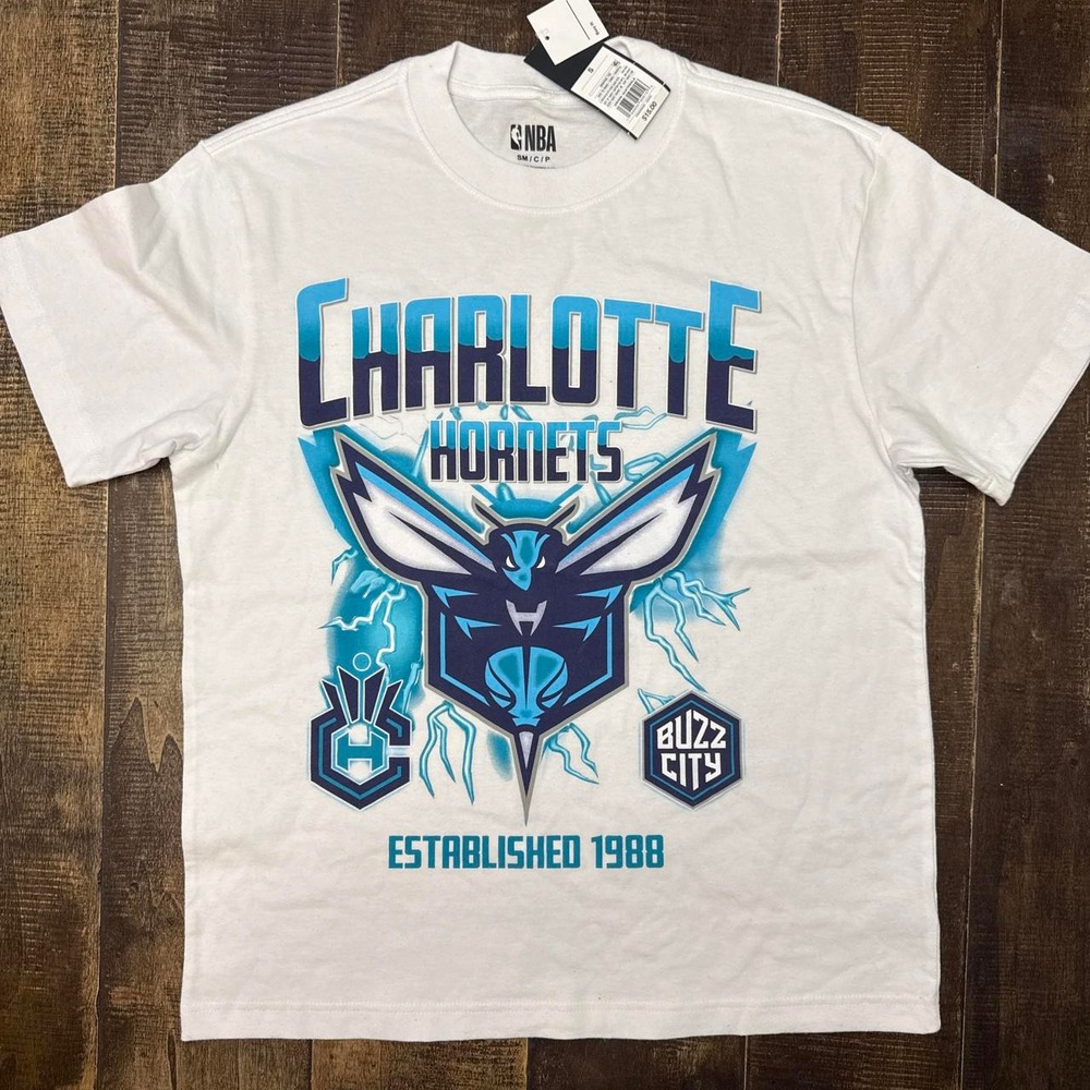 Original Use NBA Charlotte Hornets White Graphic Tee T-Shirt